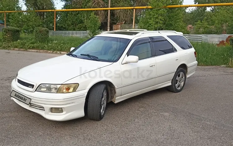 Toyota Mark II Qualis 1998 года за 3 200 000 тг. в Алматы
