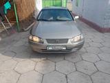 Toyota Camry 2000 года за 3 600 000 тг. в Мерке