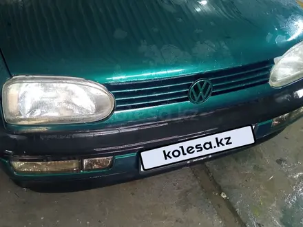 Volkswagen Golf 1993 года за 1 400 000 тг. в Шымкент