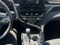 Toyota Camry 2023 года за 15 500 000 тг. в Актау – фото 4