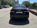 Toyota Camry 2023 года за 15 500 000 тг. в Актау – фото 2