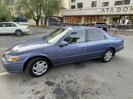 Toyota Camry 2000 года за 3 500 000 тг. в Тараз