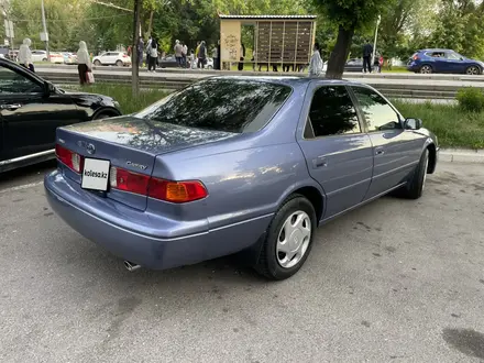 Toyota Camry 2000 года за 3 500 000 тг. в Тараз – фото 3