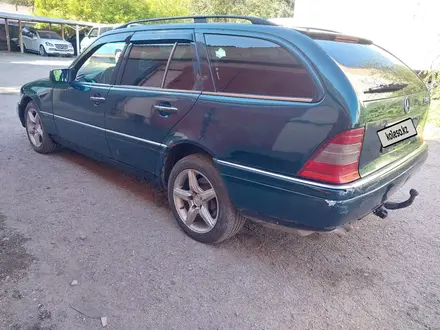 Mercedes-Benz C 200 1997 года за 2 000 000 тг. в Караганда – фото 4