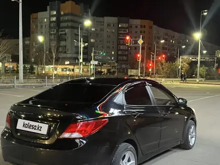 Hyundai Solaris 2014 года за 4 750 000 тг. в Петропавловск – фото 2