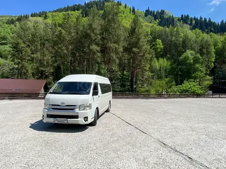 Toyota Hiace 2014 года за 13 000 000 тг. в Алматы – фото 2