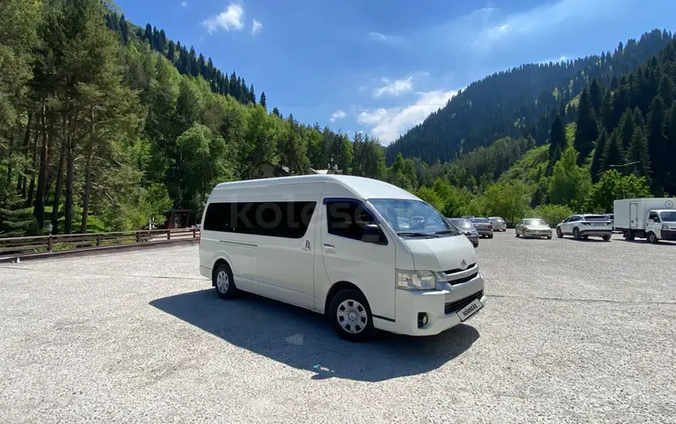 Toyota Hiace 2014 года за 13 000 000 тг. в Алматы