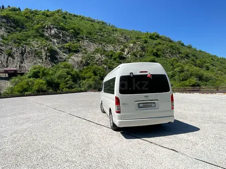 Toyota Hiace 2014 года за 13 000 000 тг. в Алматы – фото 4