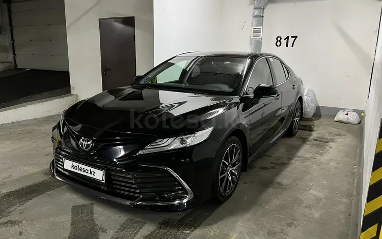 Toyota Camry 2021 года за 22 500 000 тг. в Алматы