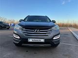 Hyundai Santa Fe 2014 года за 9 500 000 тг. в Астана – фото 3