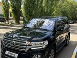 Toyota Land Cruiser 2017 года за 32 500 000 тг. в Петропавловск – фото 2