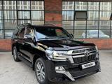 Toyota Land Cruiser 2017 годаүшін31 500 000 тг. в Астана – фото 3
