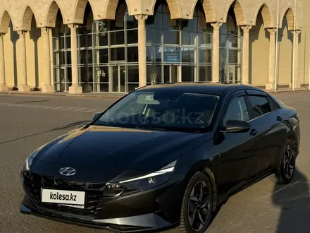 Hyundai Elantra 2022 года за 10 500 000 тг. в Атырау