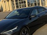 Hyundai Elantra 2022 года за 9 000 000 тг. в Атырау – фото 2