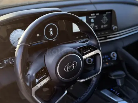 Hyundai Elantra 2022 года за 10 500 000 тг. в Атырау – фото 6