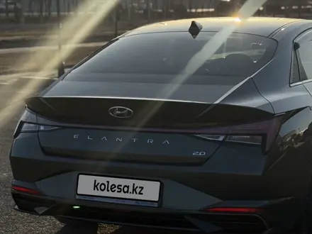 Hyundai Elantra 2022 года за 10 500 000 тг. в Атырау – фото 8