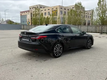 Toyota Camry Luxe 2026 года за 23 190 000 тг. в Актобе – фото 10