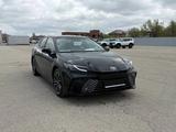 Toyota Camry Luxe 2026 года за 23 190 000 тг. в Актобе