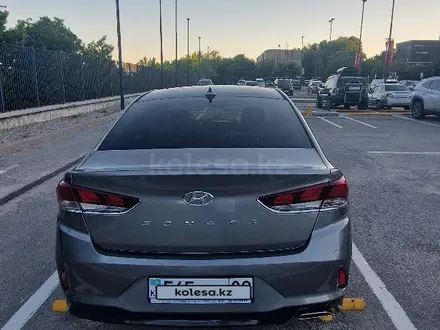 Hyundai Sonata 2017 года за 7 800 000 тг. в Шымкент – фото 4
