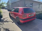 Volkswagen Golf 1996 года за 800 000 тг. в Алматы