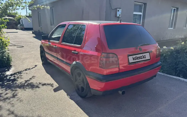 Volkswagen Golf 1996 года за 800 000 тг. в Алматы