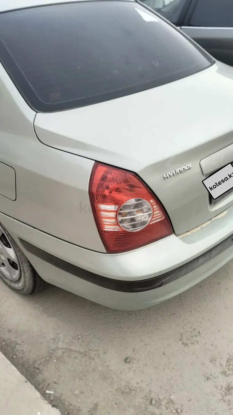 Hyundai Elantra, 2005