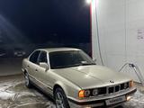 BMW 520 1990 года за 1 400 000 тг. в Караганда – фото 2