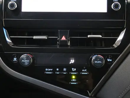 Toyota Camry Prestige 2023 года за 14 990 000 тг. в Астана – фото 17