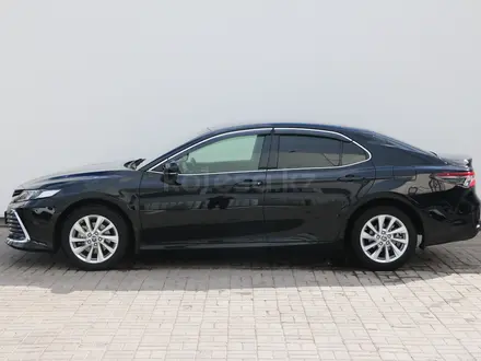 Toyota Camry Prestige 2023 года за 14 990 000 тг. в Астана – фото 2