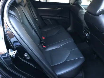 Toyota Camry Prestige 2023 года за 14 990 000 тг. в Астана – фото 13
