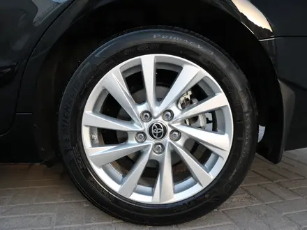Toyota Camry Prestige 2023 года за 14 990 000 тг. в Астана – фото 19