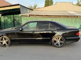 Mercedes-Benz E 280 2000 годаүшін3 700 000 тг. в Жезказган – фото 3