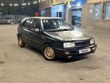 Volkswagen Golf 1995 года за 500 000 тг. в Астана – фото 2