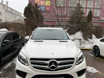 Mercedes-Benz GLE 400 2015 года за 23 000 000 тг. в Алматы – фото 3