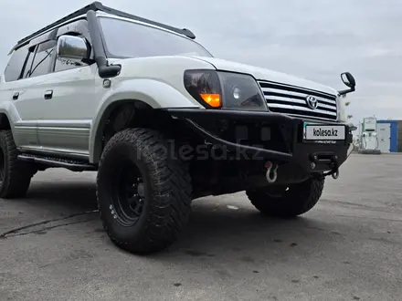 Toyota Land Cruiser Prado 2001 года за 9 000 000 тг. в Алматы – фото 2