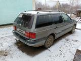 Volkswagen Passat 1993 годаүшін1 200 000 тг. в Уральск – фото 2