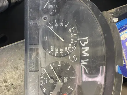 Щиток приборов BMW E39 за 25 000 тг. в Караганда