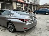 Lexus ES 350 2019 годаfor23 500 000 тг. в Шымкент – фото 3