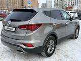 Hyundai Santa Fe 2016 годаүшін10 100 000 тг. в Астана – фото 3