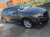 Toyota Camry 2014 года за 5 700 000 тг. в Атырау – фото 2