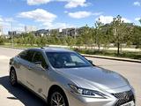 Lexus ES 200 2022 года за 22 000 000 тг. в Астана
