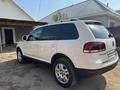 Volkswagen Touareg 2008 годаfor8 000 000 тг. в Алматы – фото 15