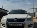 Volkswagen Touareg 2008 годаfor8 000 000 тг. в Алматы – фото 18