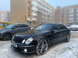 Mercedes-Benz E 500 2004 года за 6 000 000 тг. в Астана – фото 3