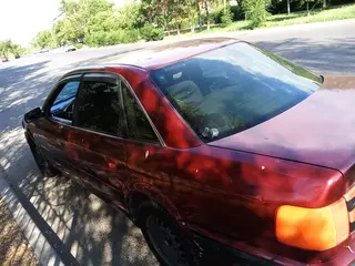 Audi 100