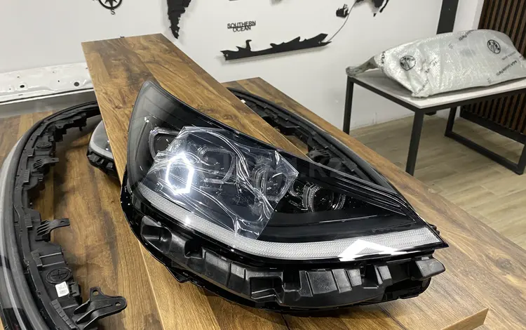 Передняя фара на Hyundai Sonataүшін2 121 тг. в Шымкент