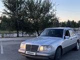 Mercedes-Benz E 220 1994 года за 2 500 000 тг. в Тараз – фото 3