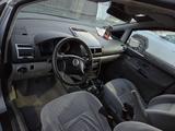 Volkswagen Sharan 2002 годаүшін2 000 000 тг. в Астана – фото 2
