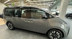Hyundai Staria Luxe 2023 года за 26 390 000 тг. в Алматы – фото 2