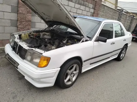 Mercedes-Benz E 230 1988 года за 1 200 000 тг. в Алматы – фото 2